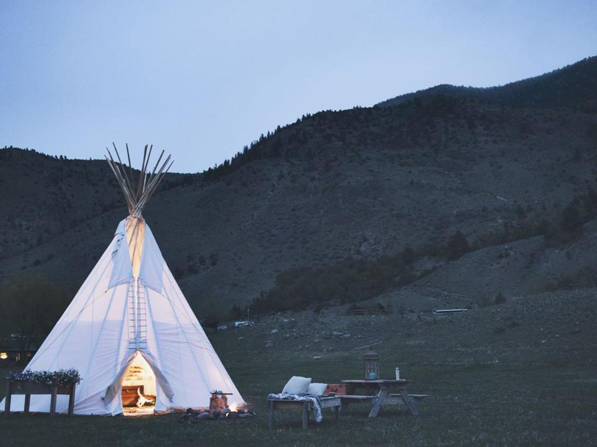 Dreamcatcher Tipi Hotel Gardiner Luaran gambar