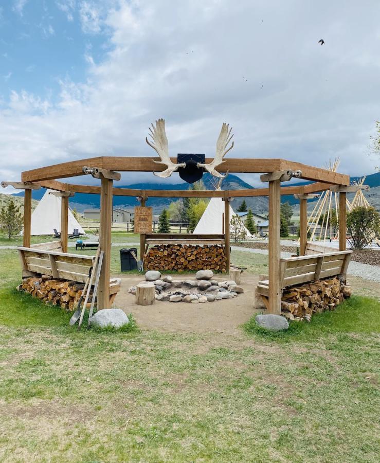 Dreamcatcher Tipi Hotel Gardiner Luaran gambar