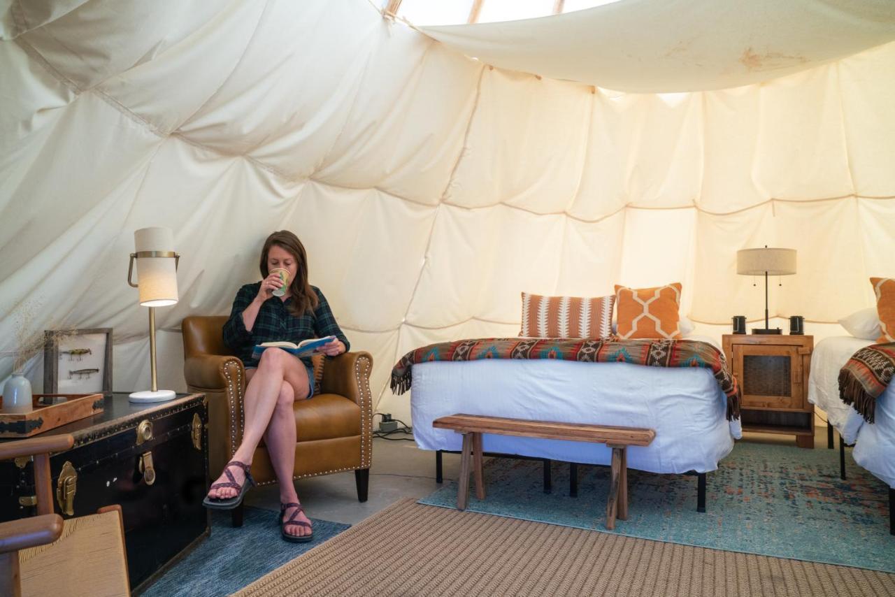 Dreamcatcher Tipi Hotel Gardiner Luaran gambar