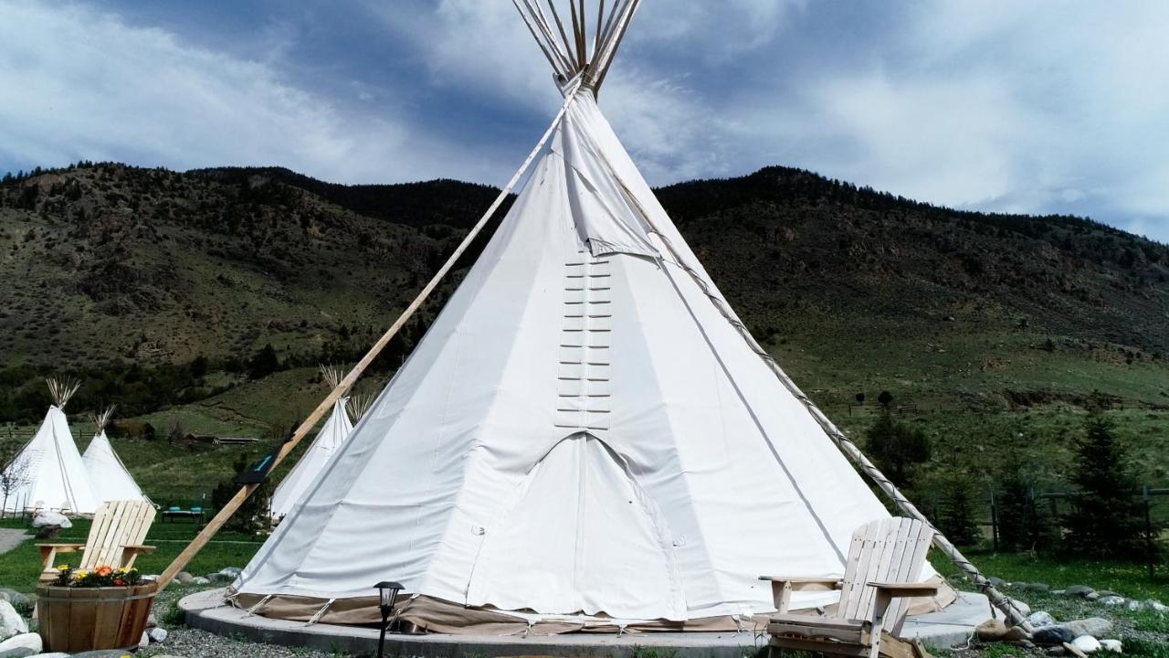 Dreamcatcher Tipi Hotel Gardiner Luaran gambar